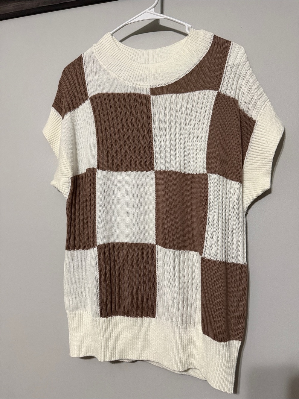 Chunky Checkerboard Knit Top in Cream & Brown
